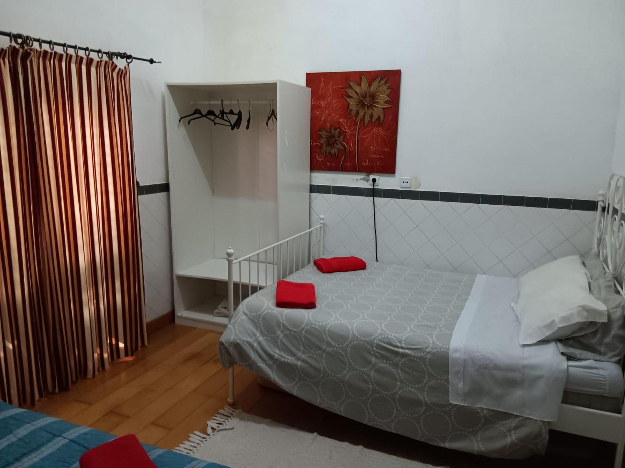 Global Guest Rooms Sintra Bagian luar foto